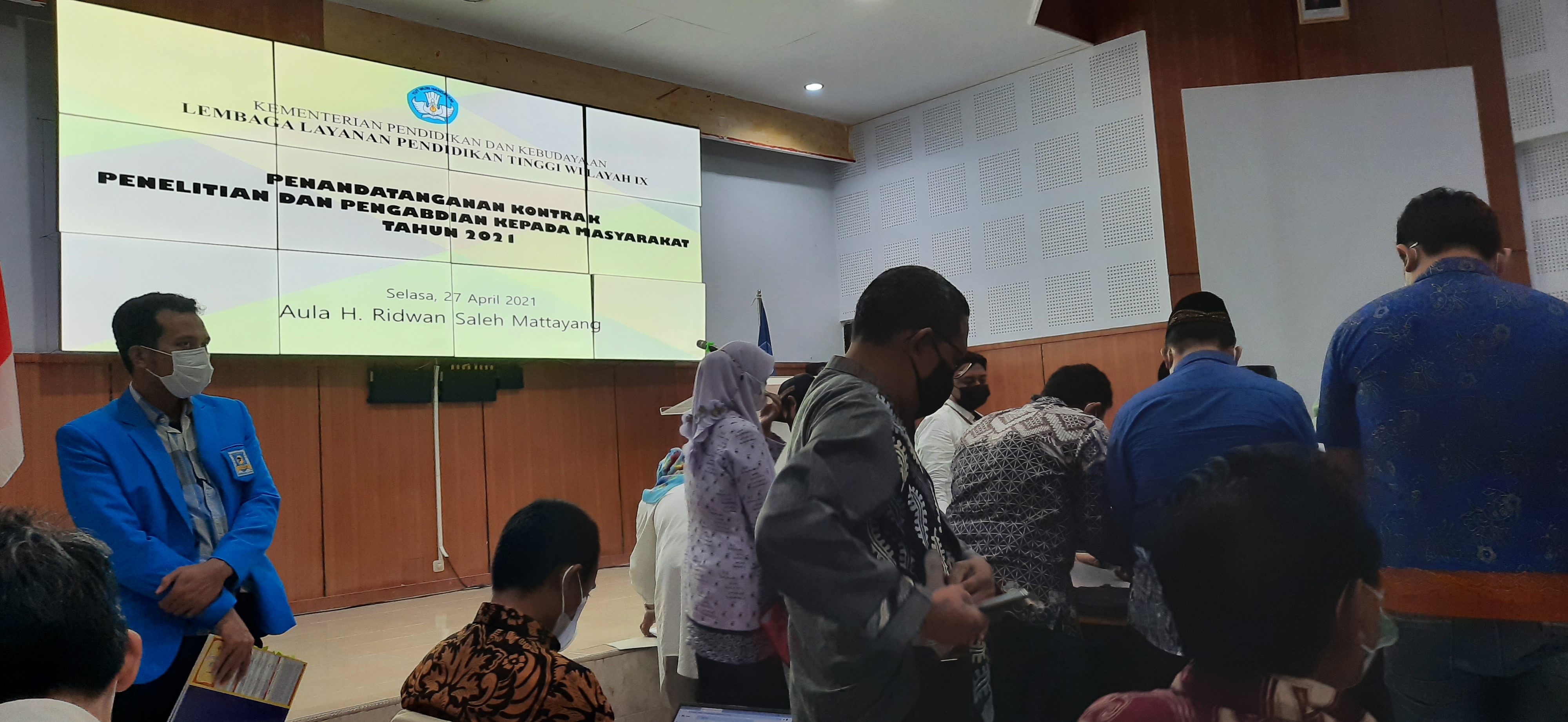 Penandatanganan Kontrak Pendanaan Penelitian Dan Pengabdian Masyarakat 2021